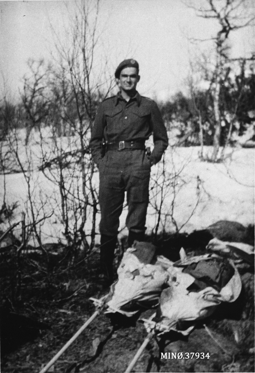 Oddvar Dobloug, Grebe Red-medlem Kjell Aubert.