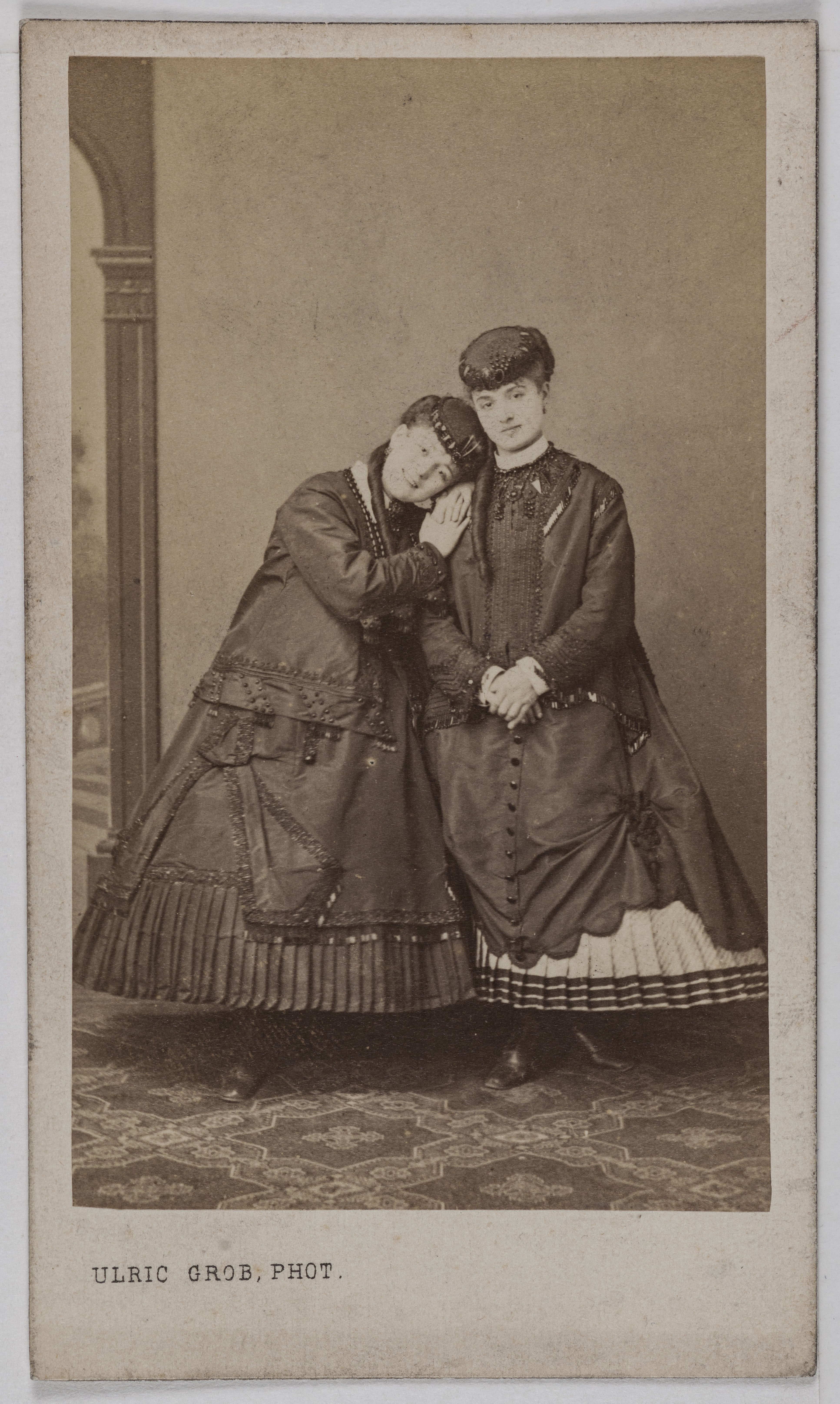 Ulric Grob, Portrait de l'actrice Maricourt (à droite) et de B. Legrand (à gauche)