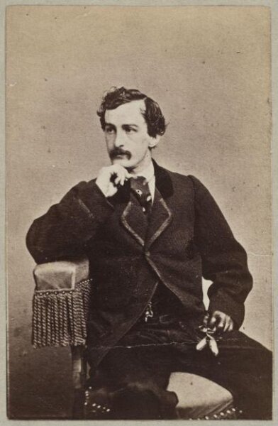Unknown, Carte-de-visite photographs (480). Four photographs  are dry-mounted to each sheet (120).