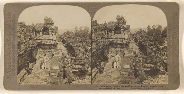 Carleton H. Graves, Boroboedor. Ruins of the world's greatest Buddhist temple. Java. On the fourth terrace.
