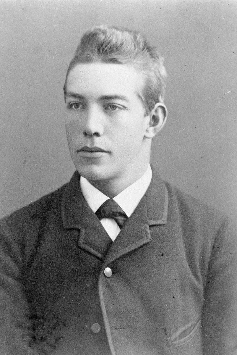 Anno Domkirkeodden, JOH. JOHANSEN. PORTRETT. EIER: OLE KRISTEN SOLBERG, 2340 LØTEN. FOTOGRAF JOSEPHINE GRUNDSETHS EFTF.