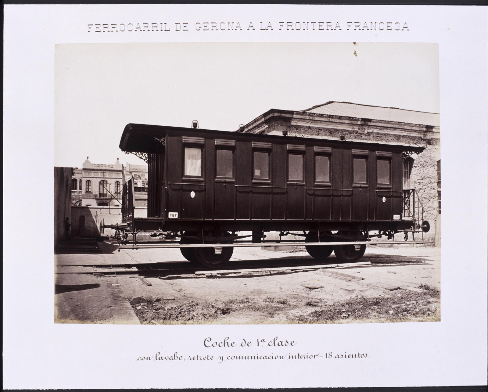 Desconegut, Ferrocarril de Gerona a la Frontera Francesa. Coche de 1ª clase con lavabo, retrete y comunicación interior - 18 asientos