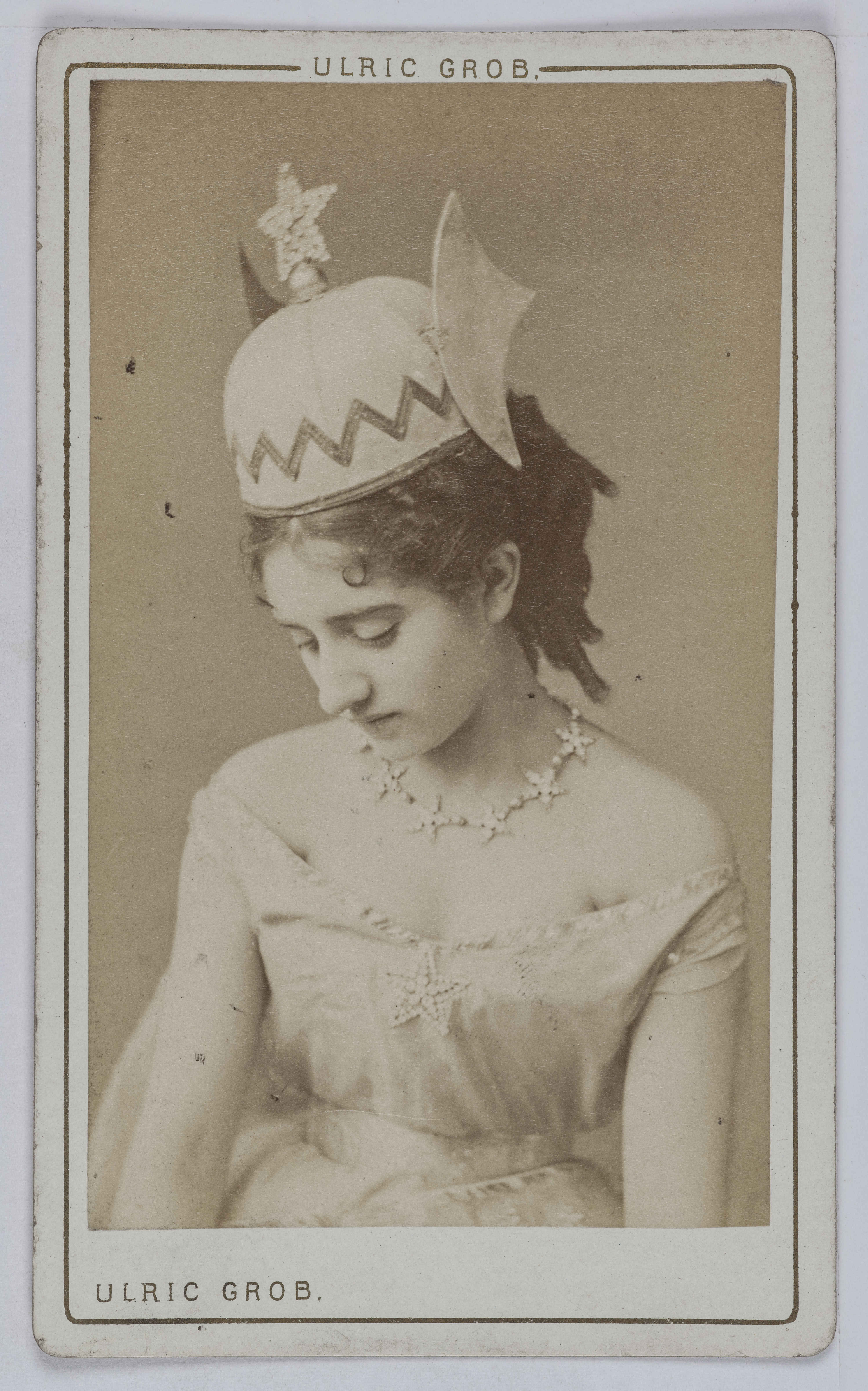 Ulric Grob, Portrait d'Alice Roch, danseuse au Théâtre de la Gaîté et au Théâtre du Châtelet en 1875.