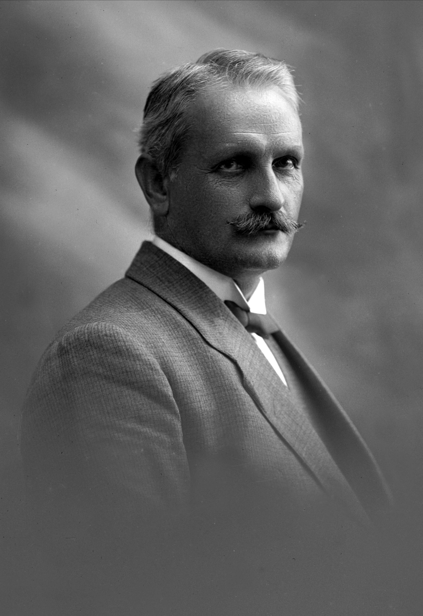Gustav Borgen, NFB.00989