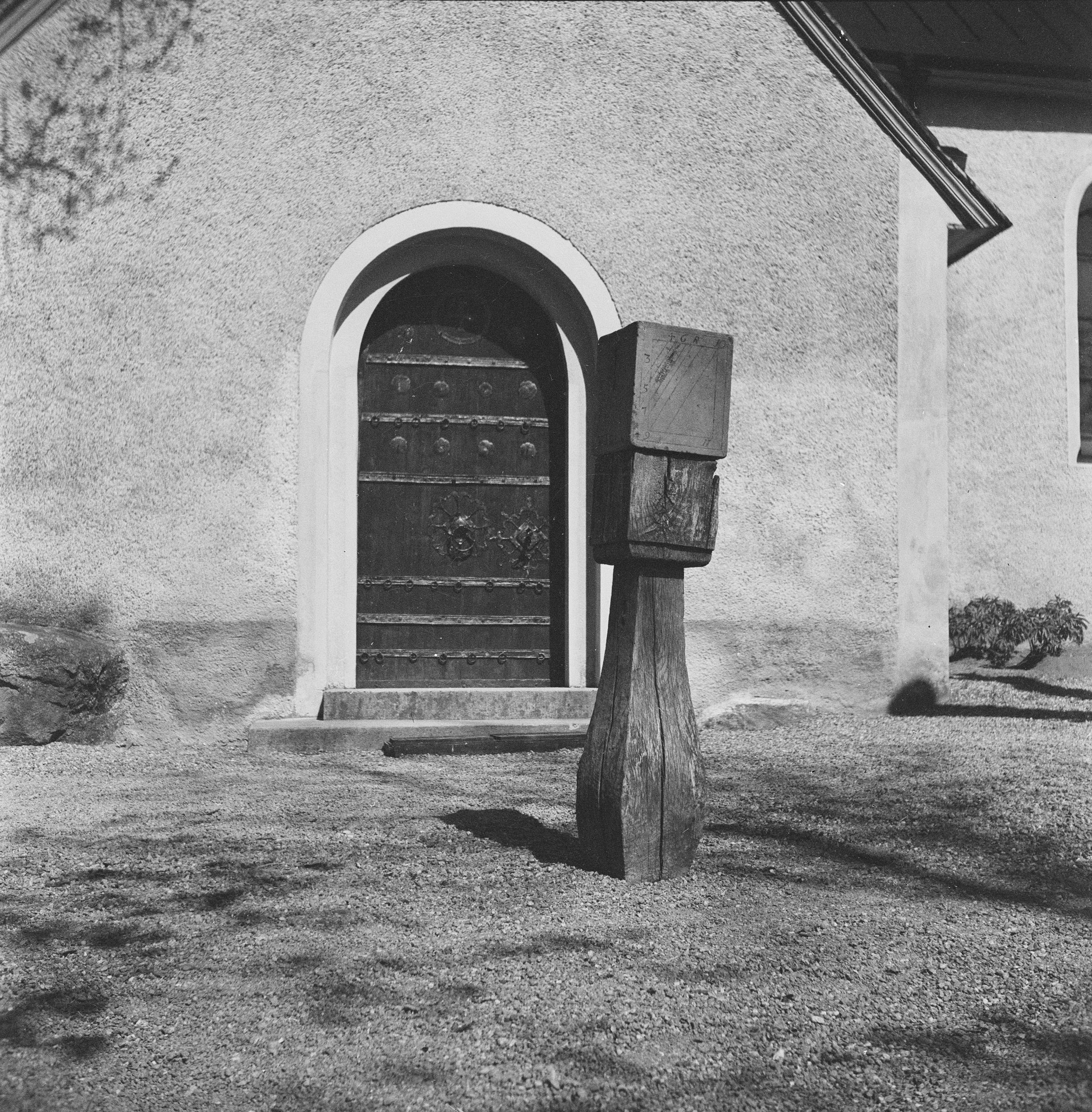 Nils Lagergren, Sånga kyrka
