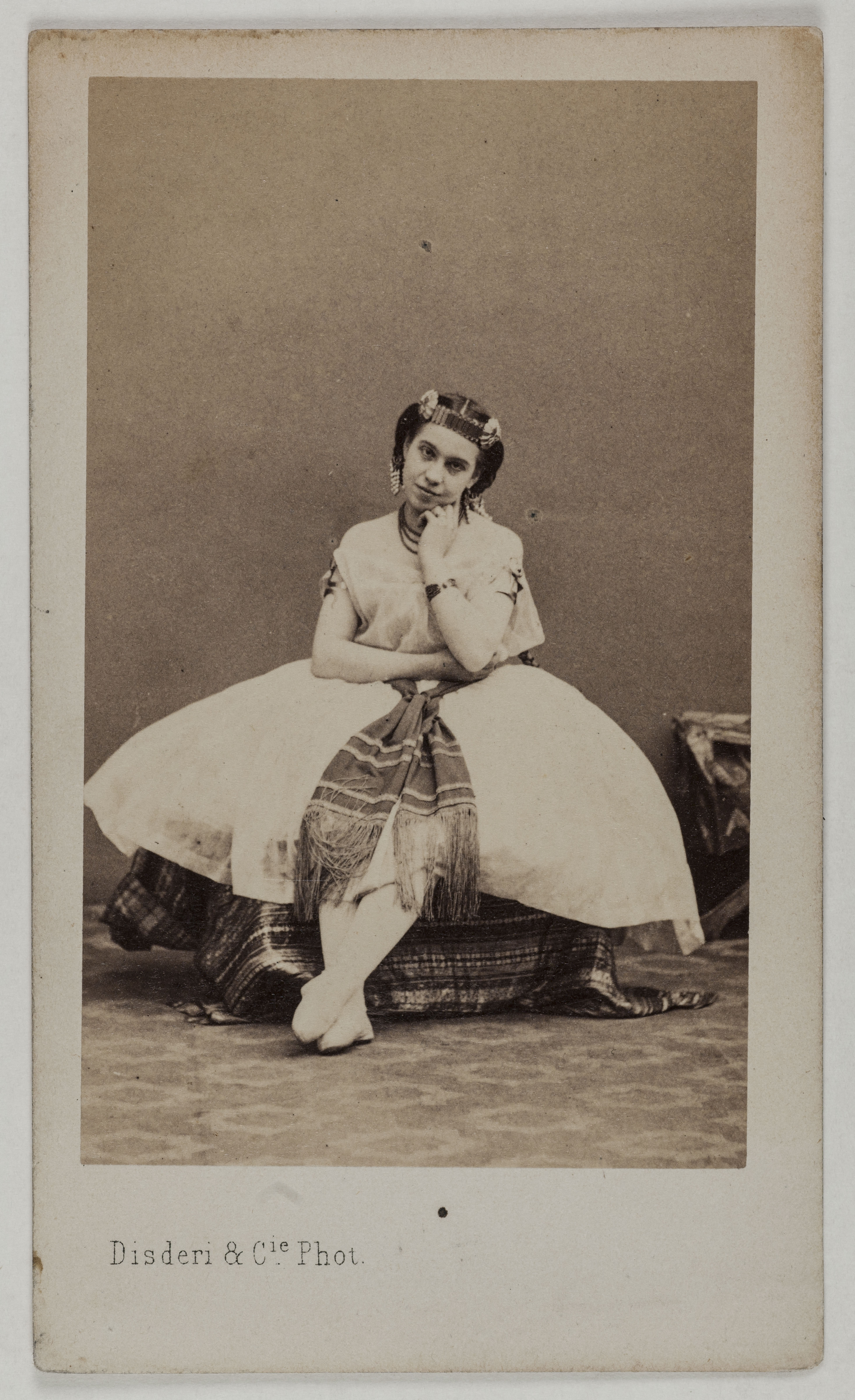 Disderi & Cie, Portrait de Demarson, (danseuse)