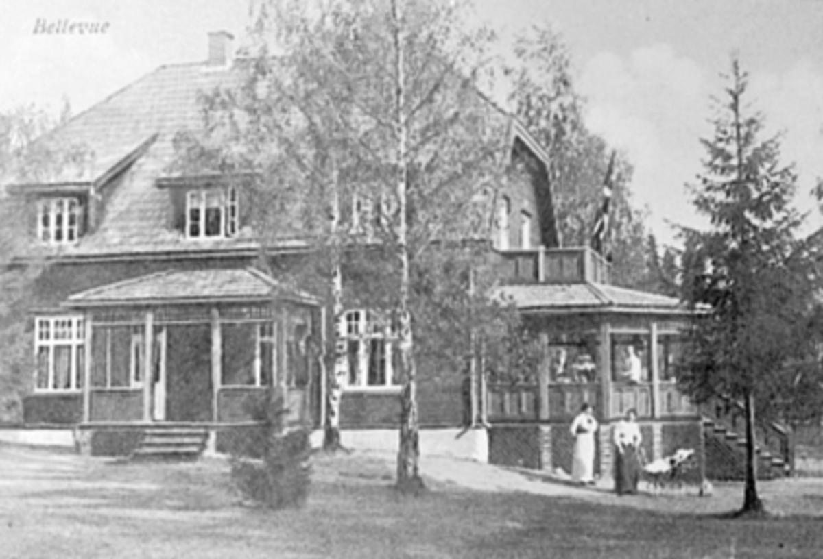 Anno Domkirkeodden, EKSTERIØR, BELLEVUE CAFE, FOLK, BARNEVOGN