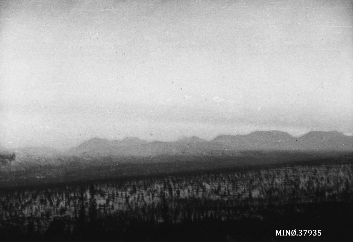 Oddvar Dobloug, Utsikt mot Alvdal Vestfjell og Rondane