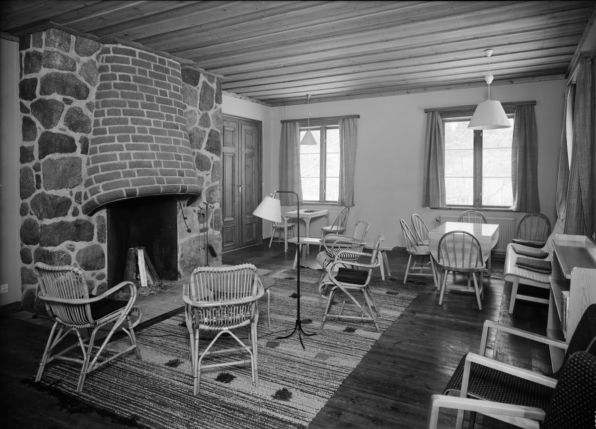 Paul Sandberg, Room with an open hearth at the Nursing Seal Outdoor Farm