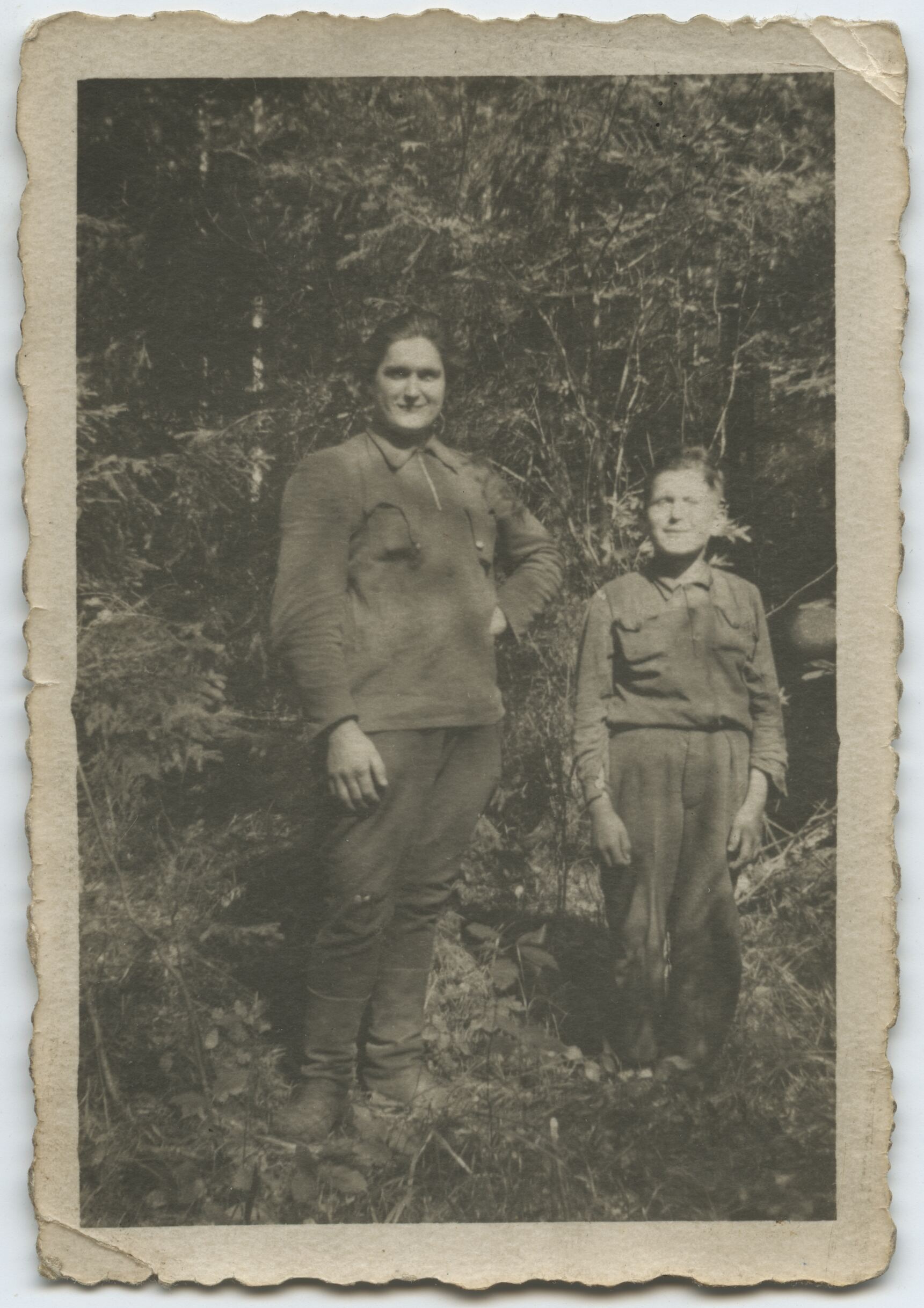 Nežinomas autorius, Ignas Braziulis-Žirnis su broliuku Jonu