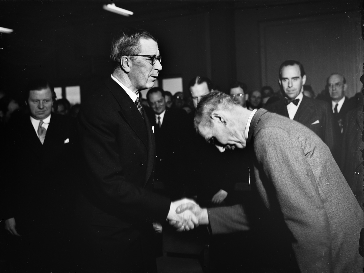 Paul Sandberg, Man Bugs for Crown Prince Gustav Adolf, likely Uppsala, 1948