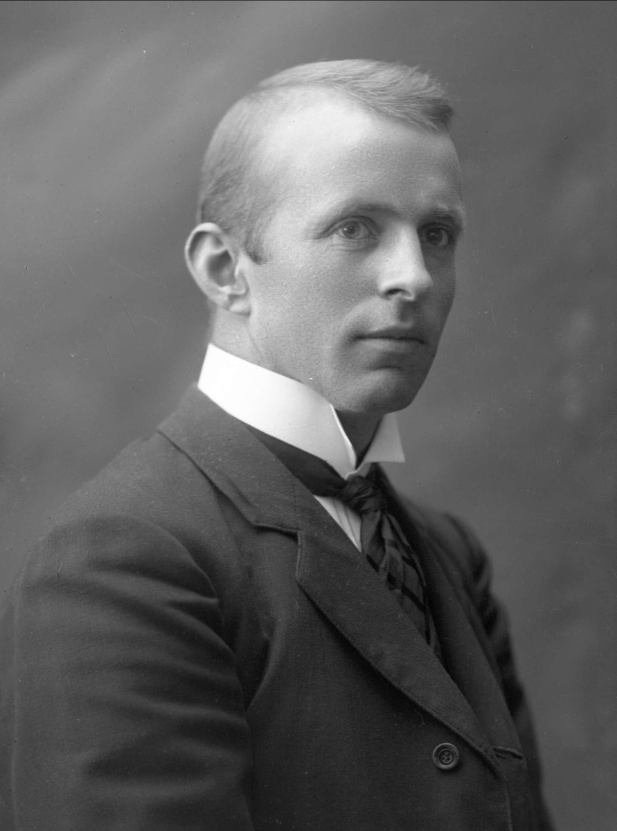 Gustav Borgen, NFB.32186