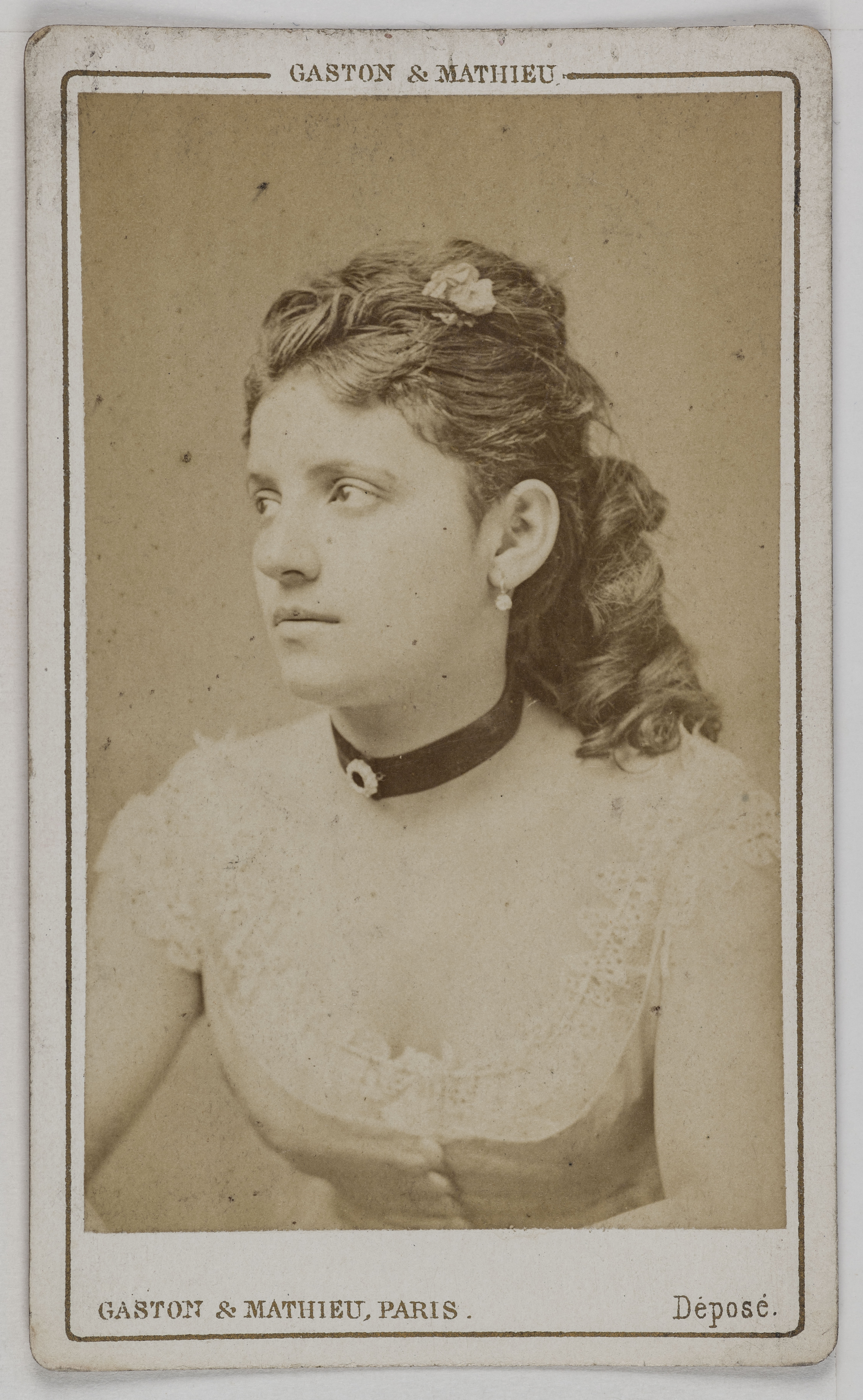Gaston & Mathieu, Portrait de Weill, actrice au Théâtre de l'Eldorado.