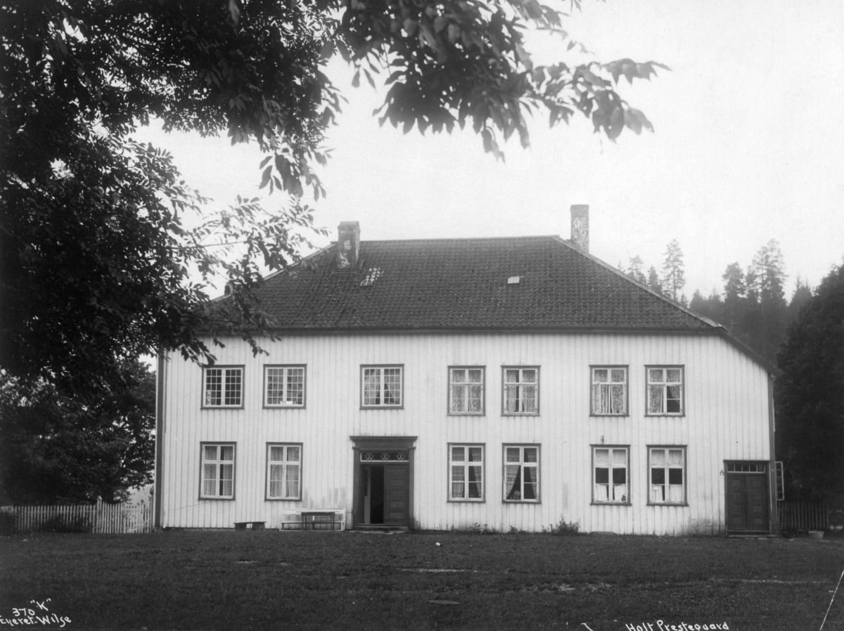 Anders Beer Wilse, Holt prestebolig, Risør, Tvedestrand.