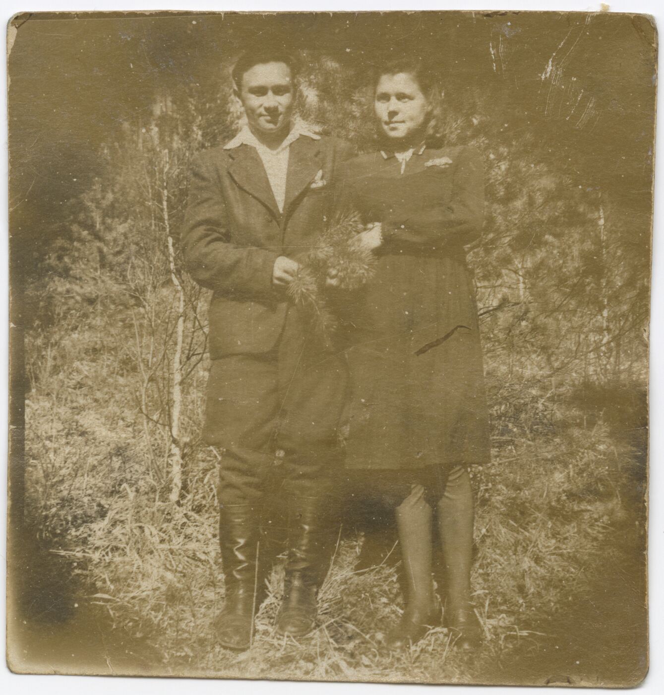 Nežinomas autorius, Tremtiniai Kostas ir Emilija Šapogos