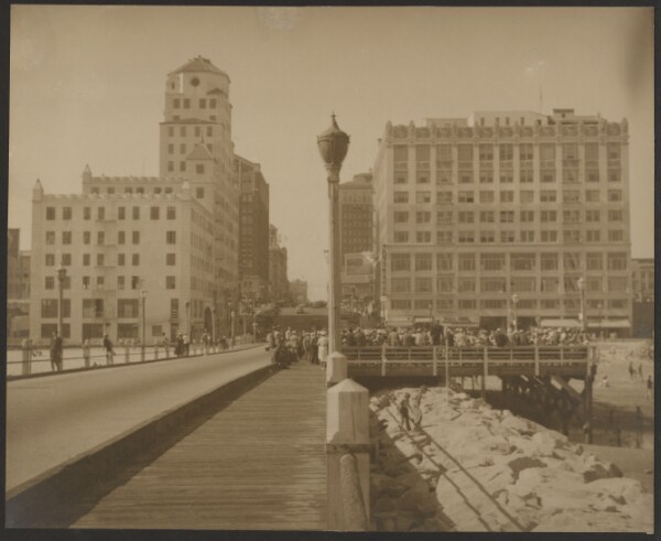 Louis Fleckenstein, [Beach Front Buildings]