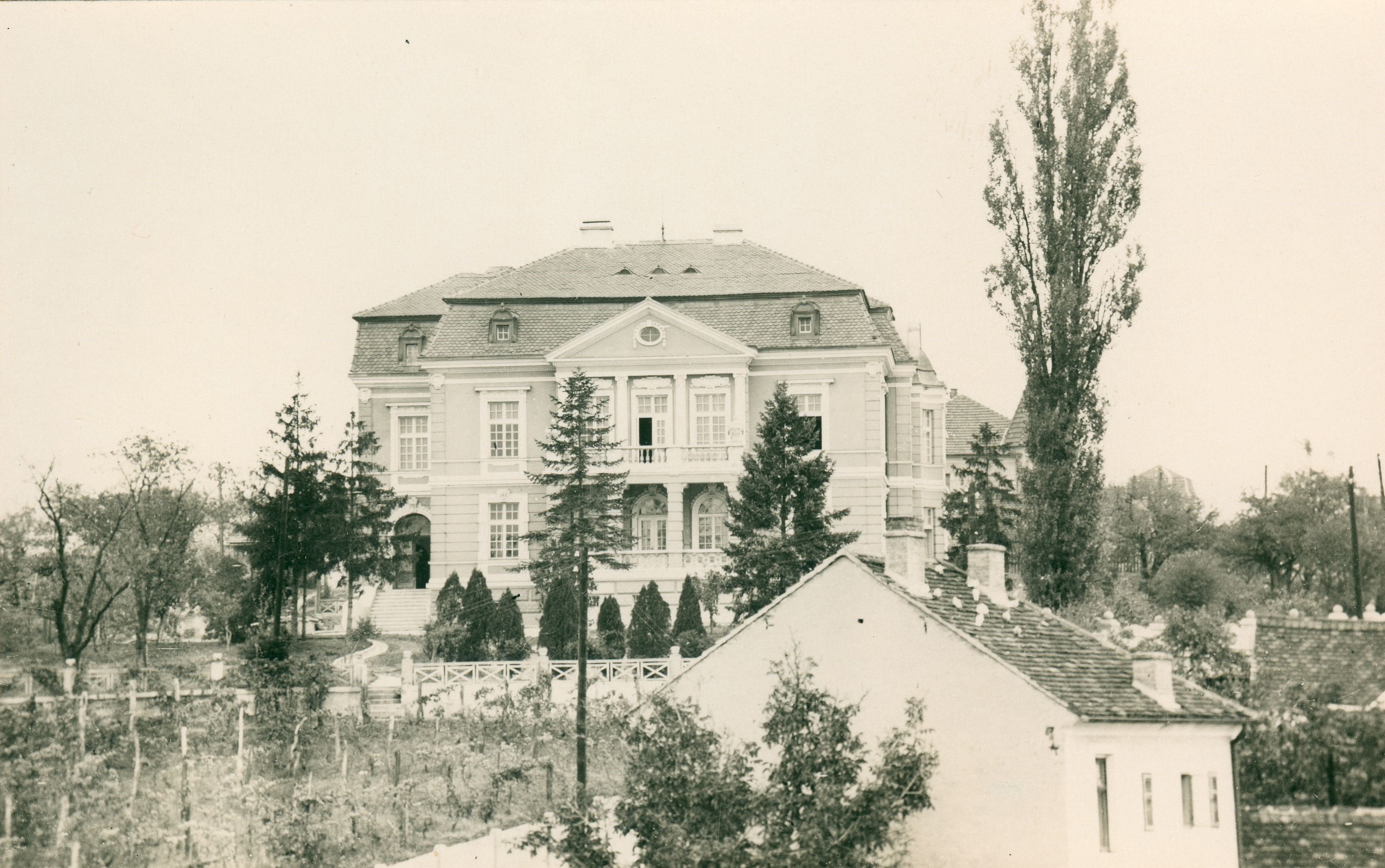 Vladimir Horvat, Zagreb (Zajčeva ulica) - Merkurov sanatorij