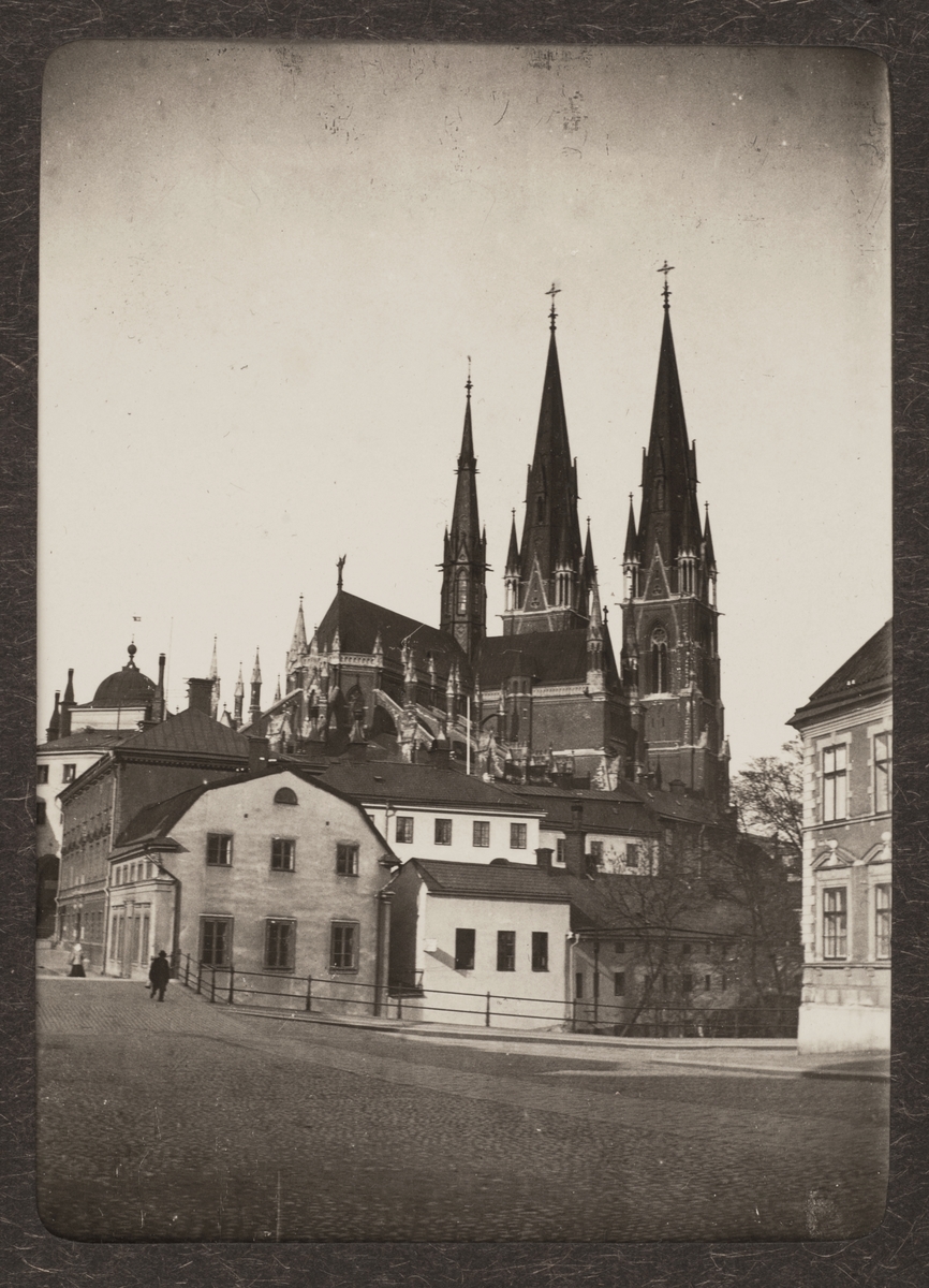 August Fredrik Schagerström, "Upsala", vy från Gamla Torget mot Uppsala domkyrka, Uppsala 1918
