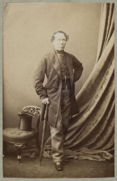 Unknown, Carte-de-visite photographs (480). Four photographs  are dry-mounted to each sheet (120).