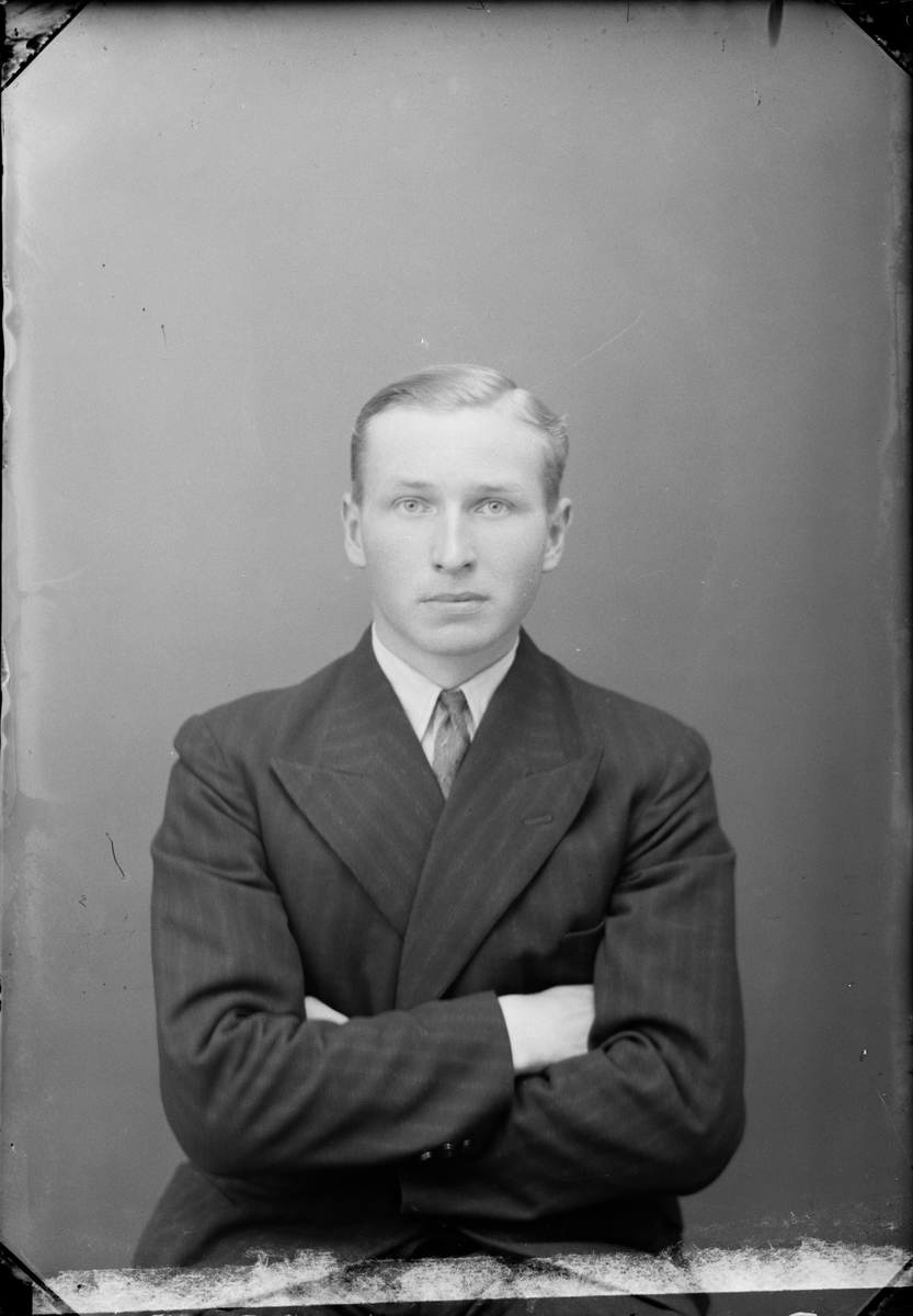 Skötsner-Edhlund, Ateljé Portrait - Bergström from Forsmark, Uppland