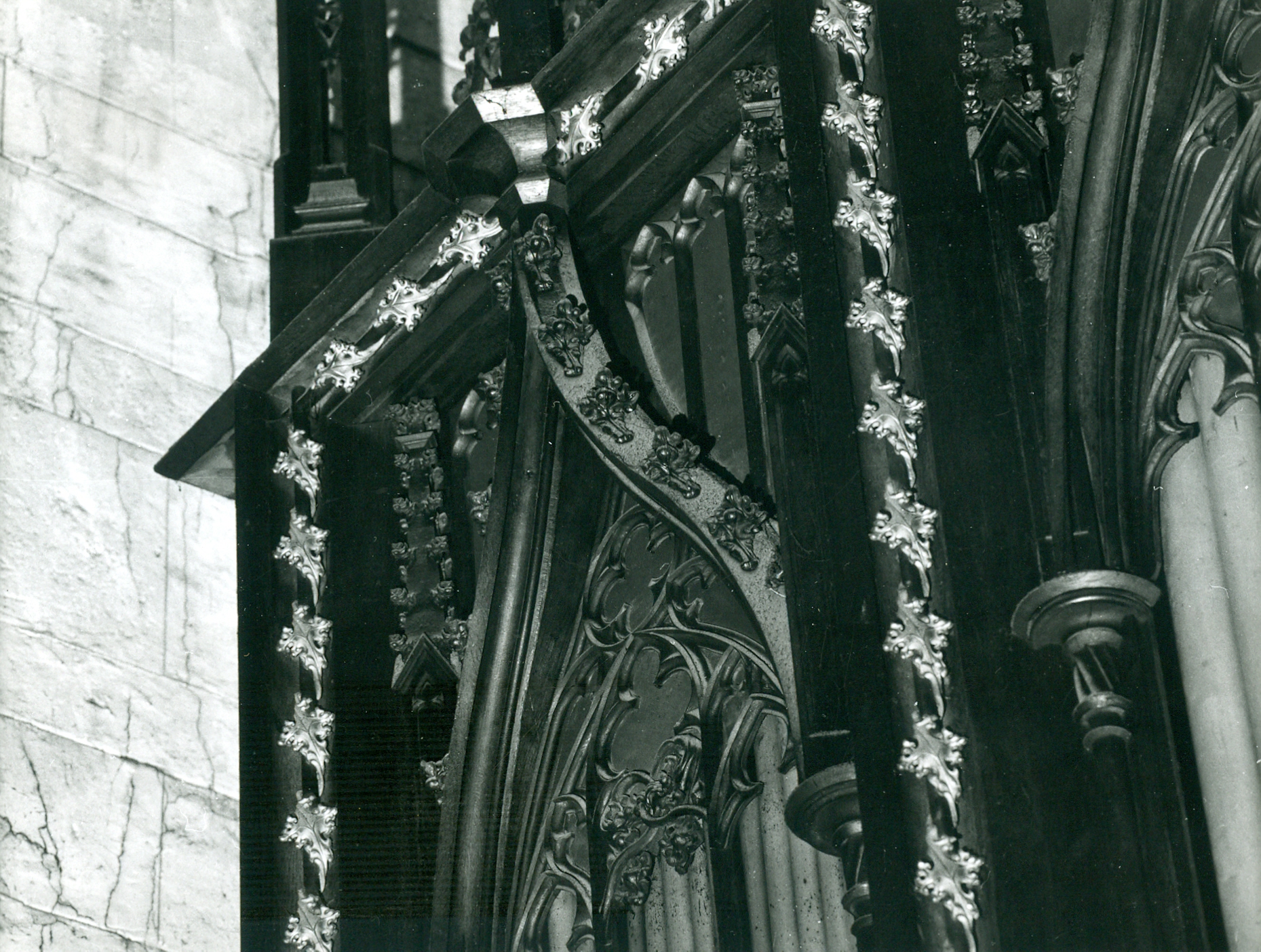 Nino Vranić, Zagreb (Zagreb) - Katedrala Uznesenja Blažene Djevice Marije i svetih Stjepana i Ladislava - Detalj dekoracije prospekta