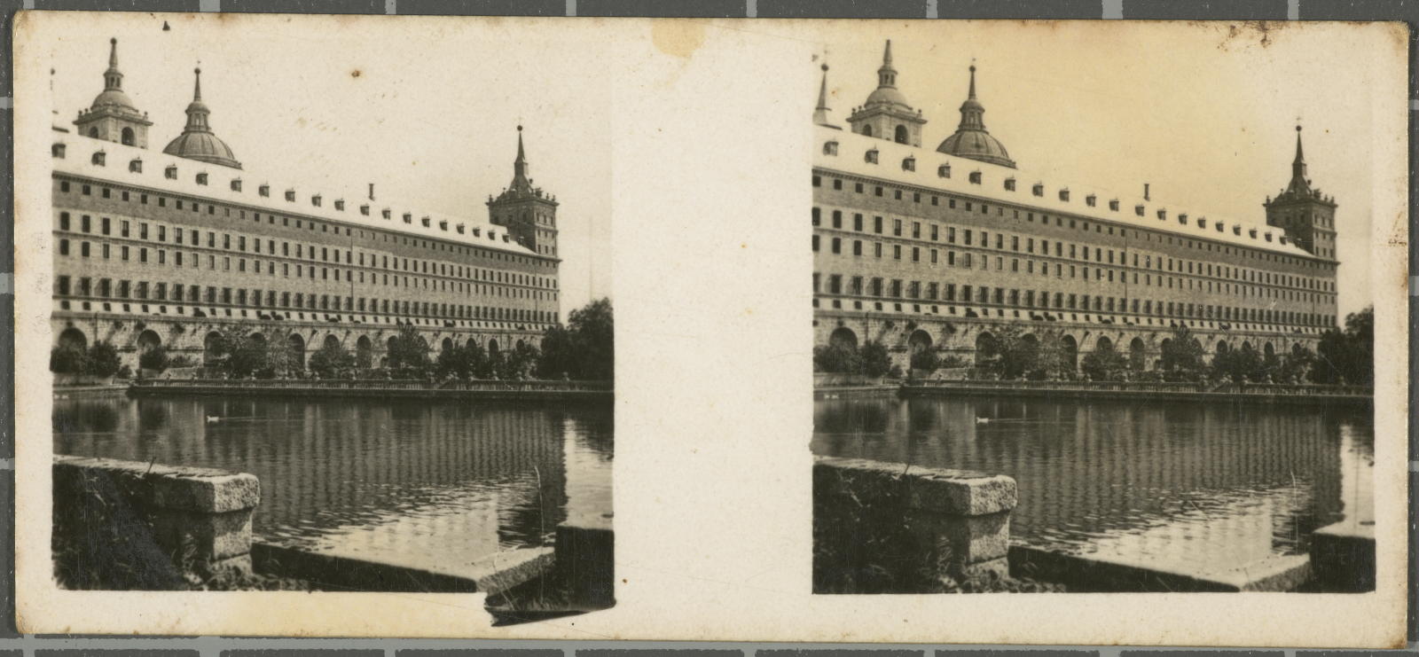 Desconegut, España-San Lorenzo del Escorial-Fachada lateral del Monasterio Solsona Rios S.A.