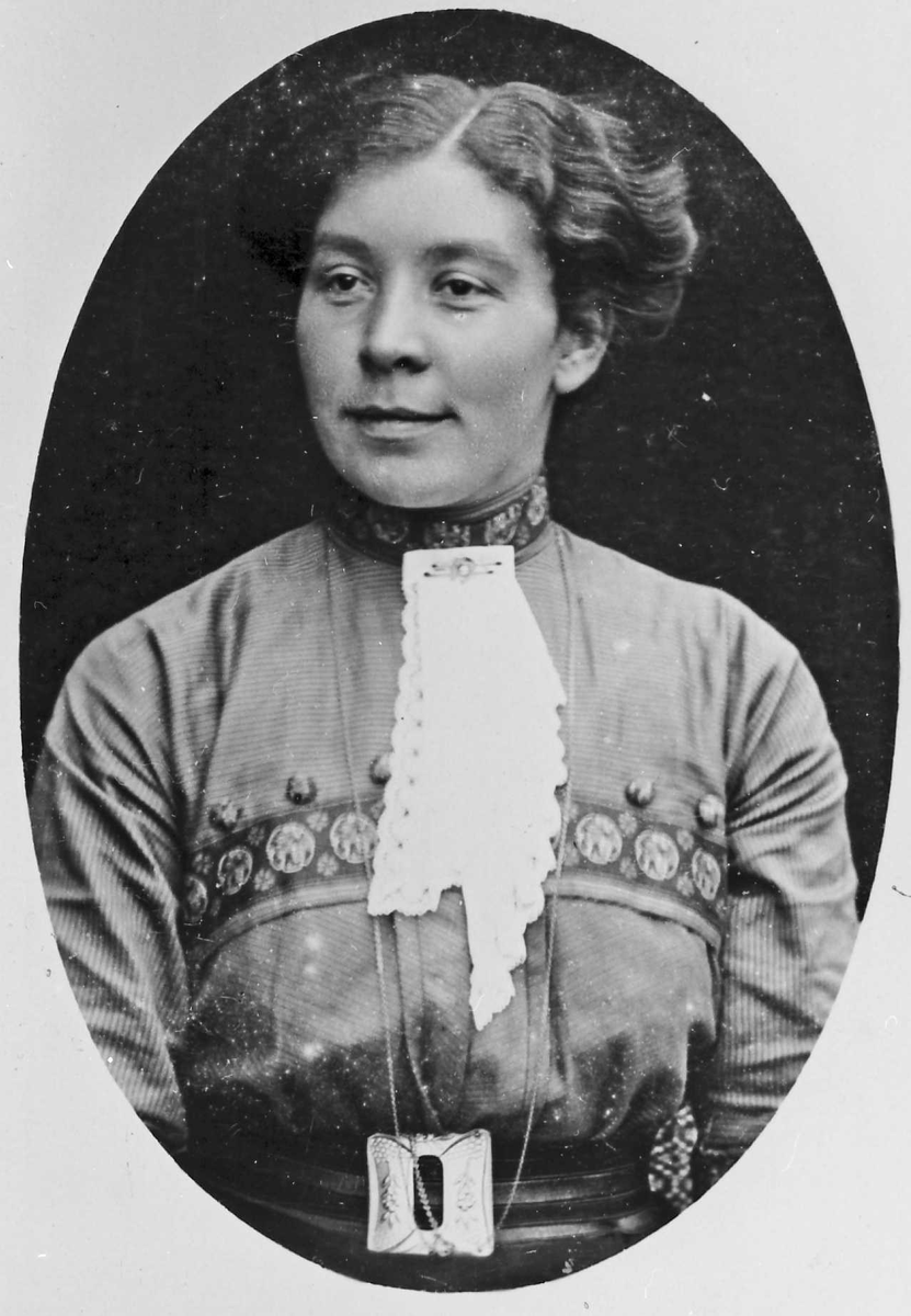 Henrik Augustinsson Stinessen, Laura J. Myrhaug,