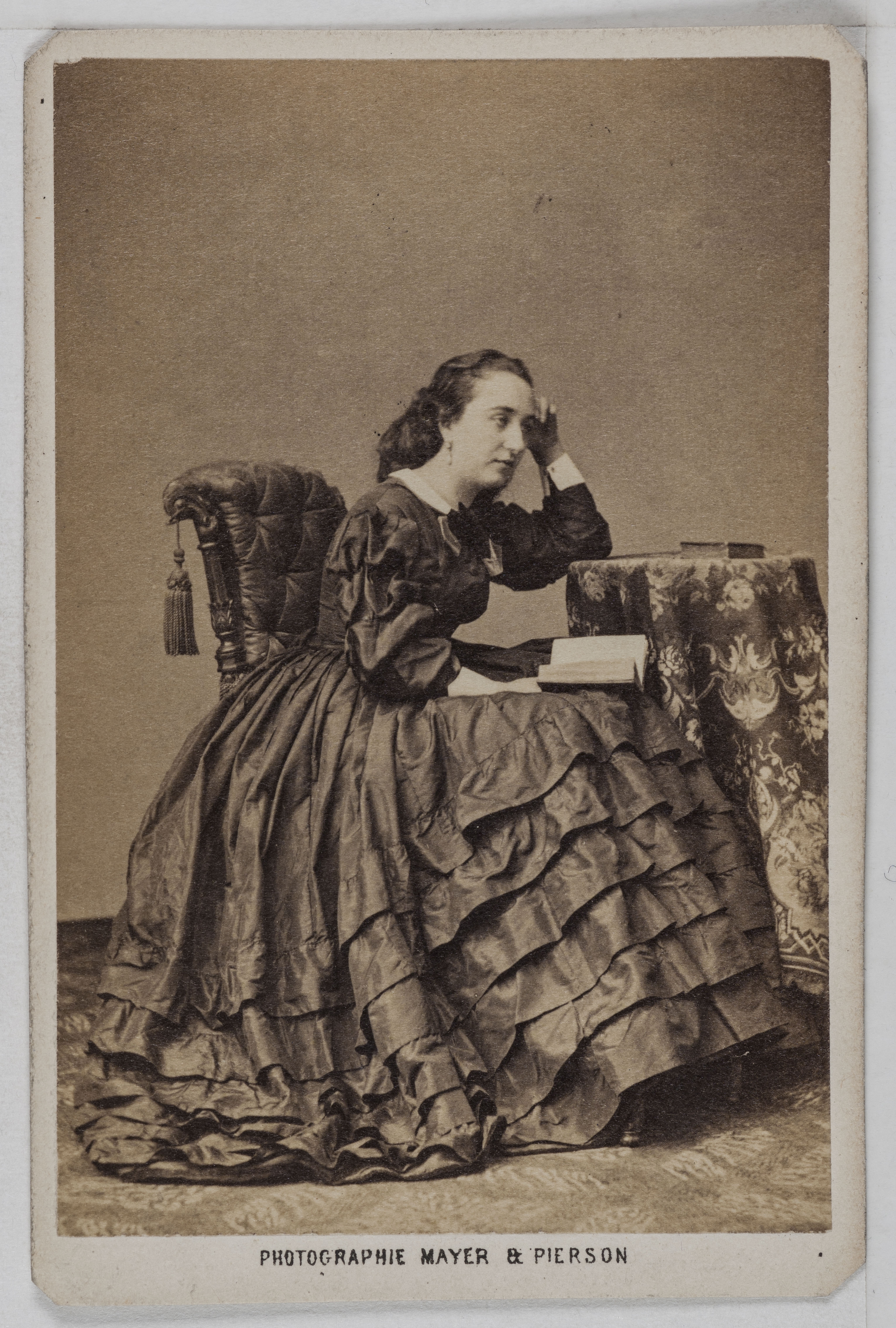Mayer Frères et Pierson, Portrait de Maréchal Aurélie, (dite A. de Narville), (actrice)
