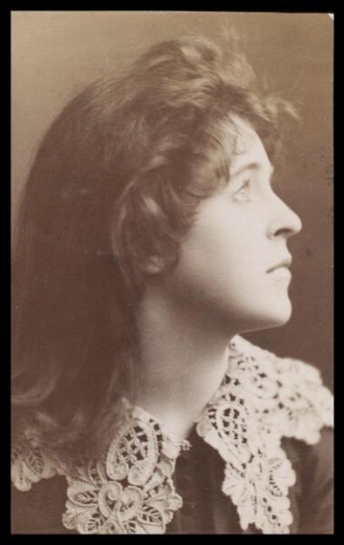 London Stereoscopic and Photographic Company, Guy Little Theatrical Photograph