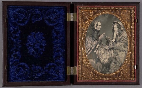 Unknown, [Portrait of Two Actresses]