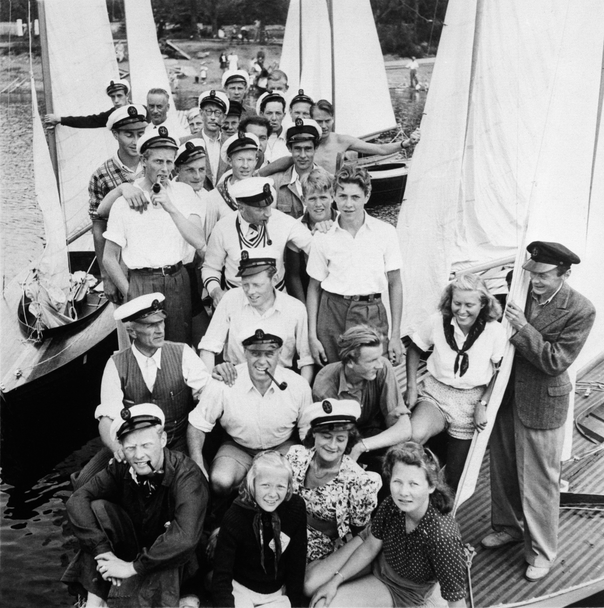 Anno Domkirkeodden, GRUPPE 29 SEILERE, SEILBÅTER, SEILERBRYGGA PÅ RIDEHUSSTRANDA, HAMAR SEILERFORENING