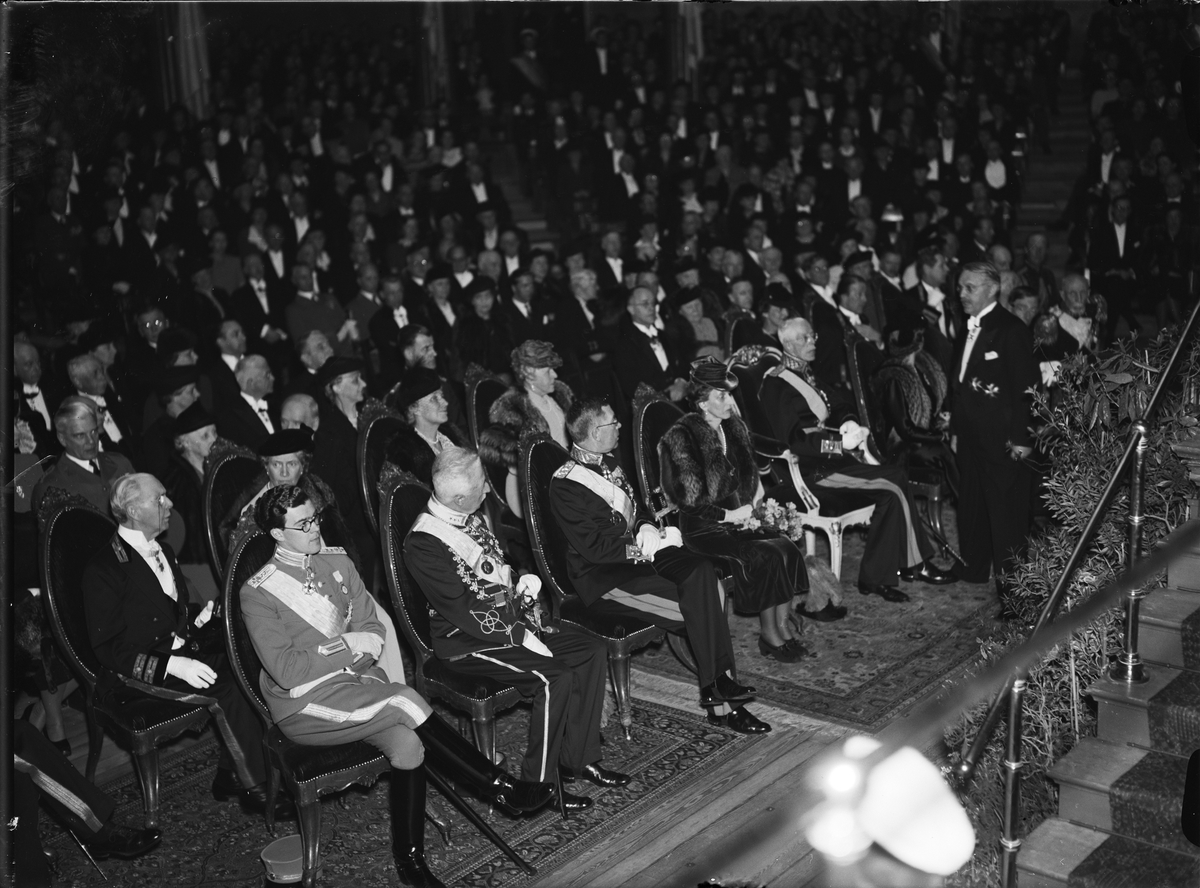 Paul Sandberg, "Konung och folk hylla det moderna Sveriges grundare" - Karl Johansförbundets minnesbankett i Universitetsaulan, Uppsala mars 1944