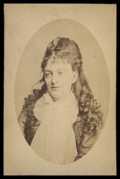 London Stereoscopic and Photographic Company, Guy Little Theatrical Photograph