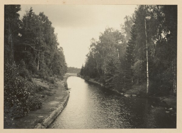 Unknown, [River]