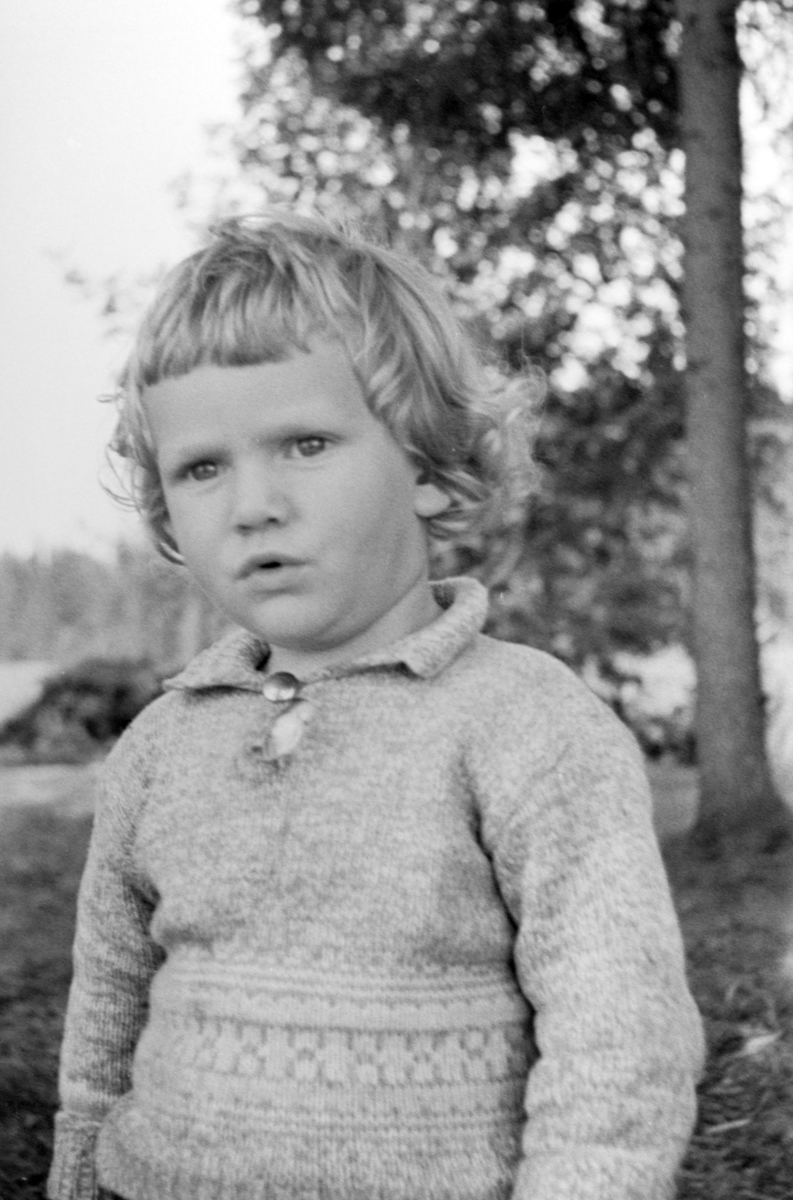 Adolf Skjegstad, PORTRETT BARN, UKJENT.