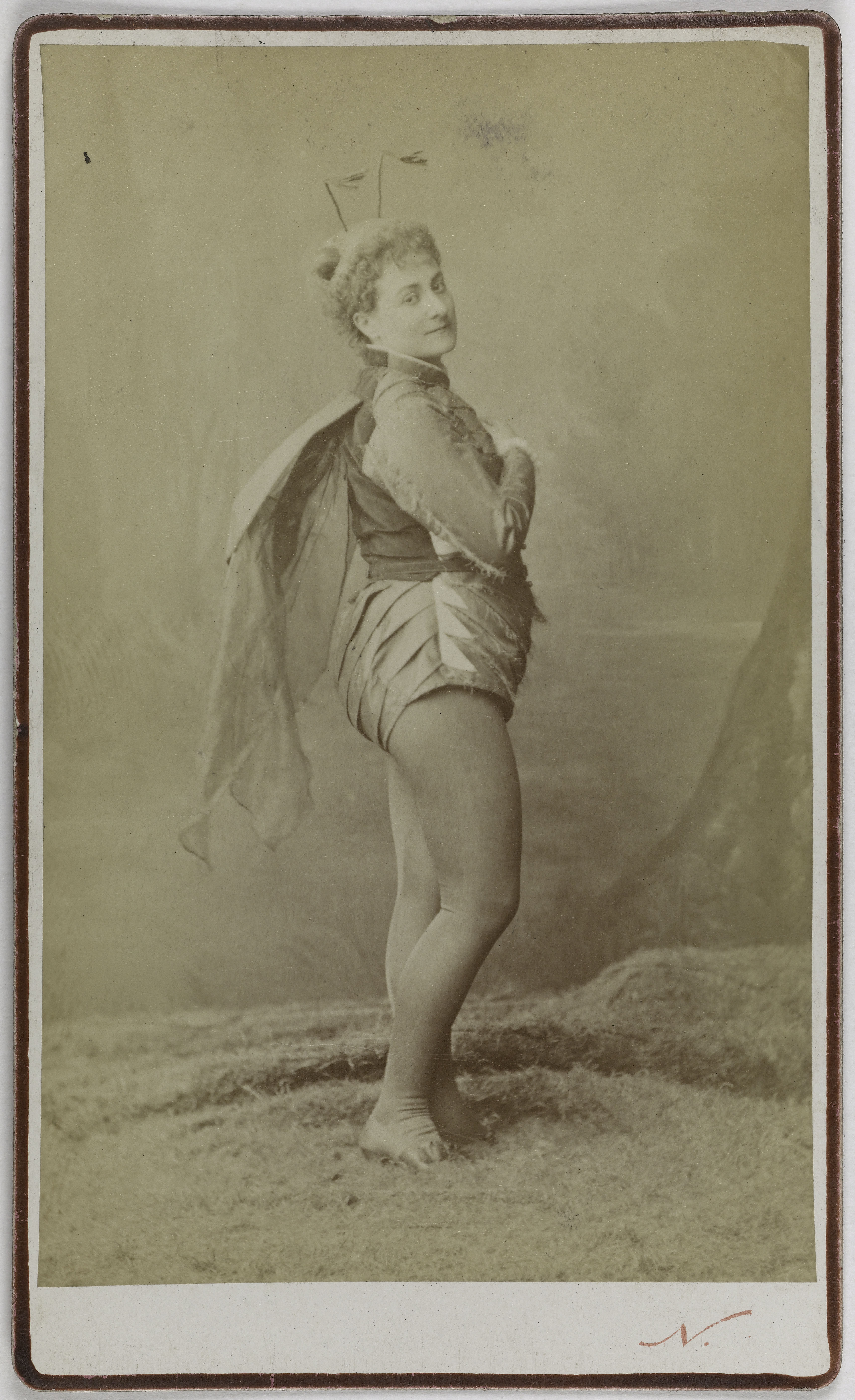 Atelier Nadar, Portrait de Mme Peschard, (née Marie Blanche Renouleau), (-1888), (actrice)