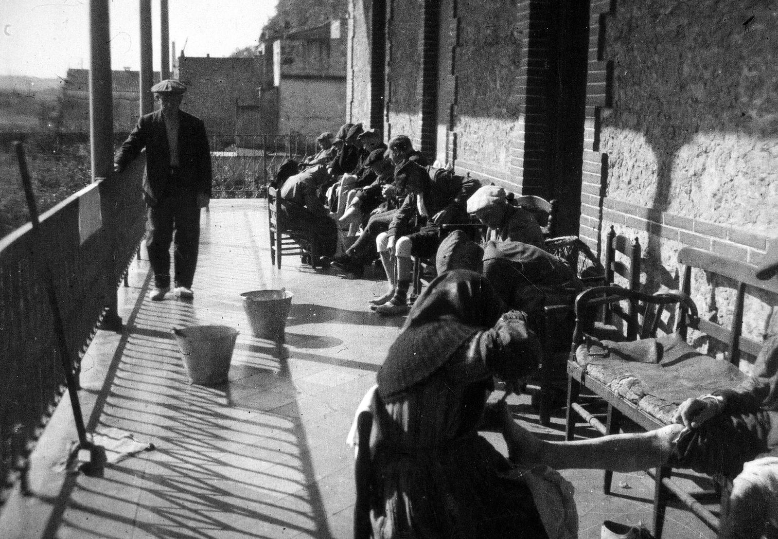 Desconegut, [Asil de les Germanetes dels Pobres]