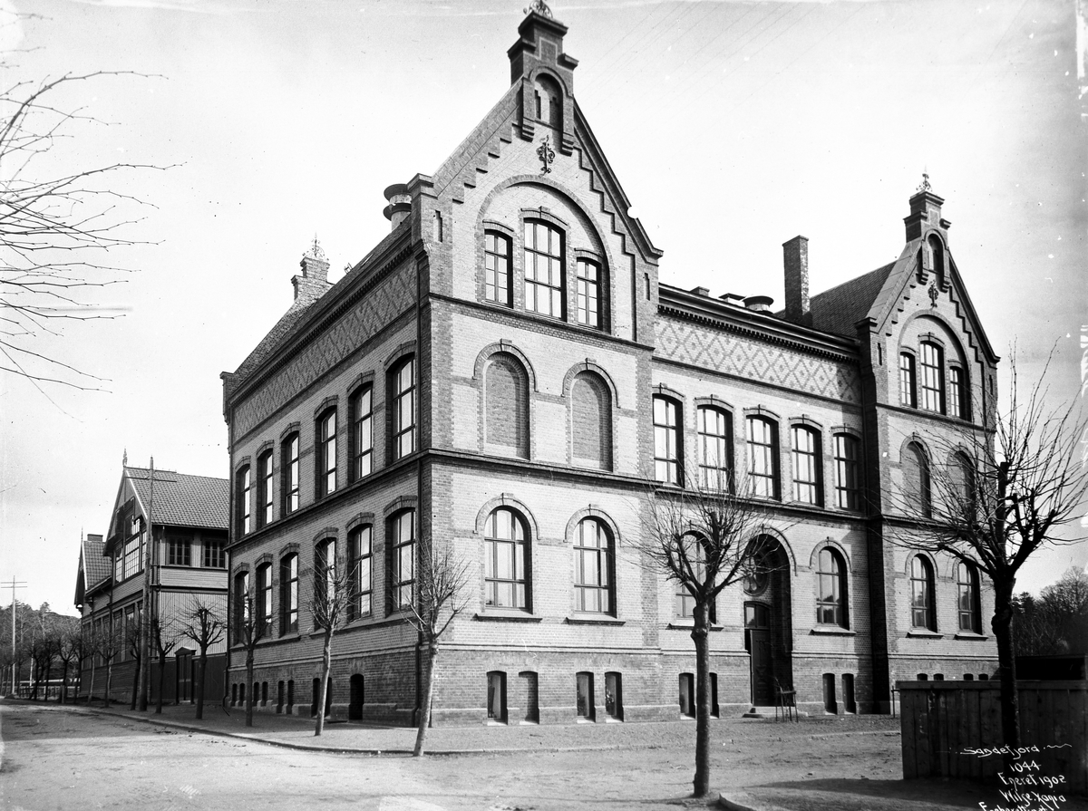 Anders Beer Wilse, Prot: Sandefjord - Middelskolen 10. Mai 1902