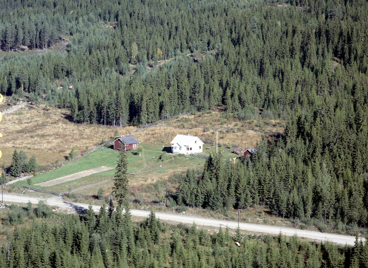 Widerøes Flyveselskap A/S, Bolighus