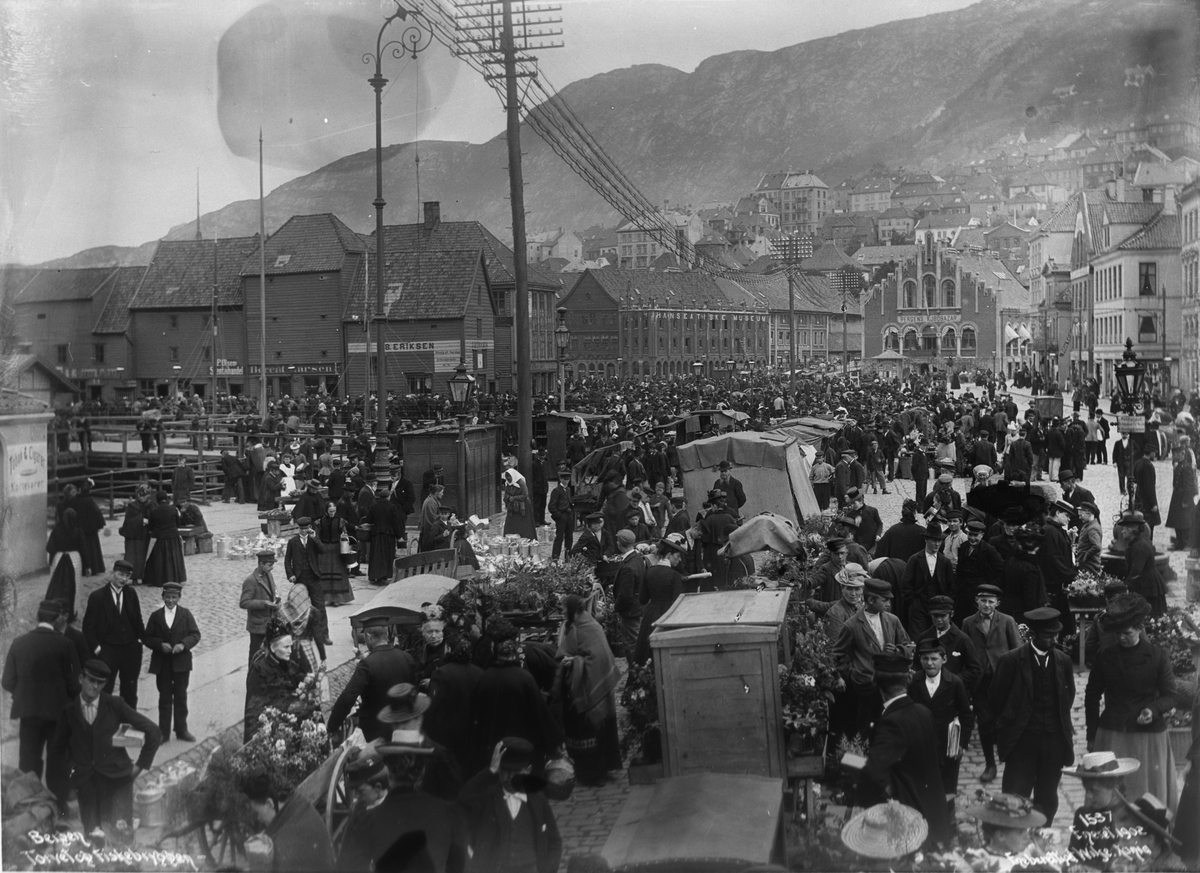 Anders Beer Wilse, Prot: Bergen - Grøntorvet og Fiskebryggen 12. Juli 1902