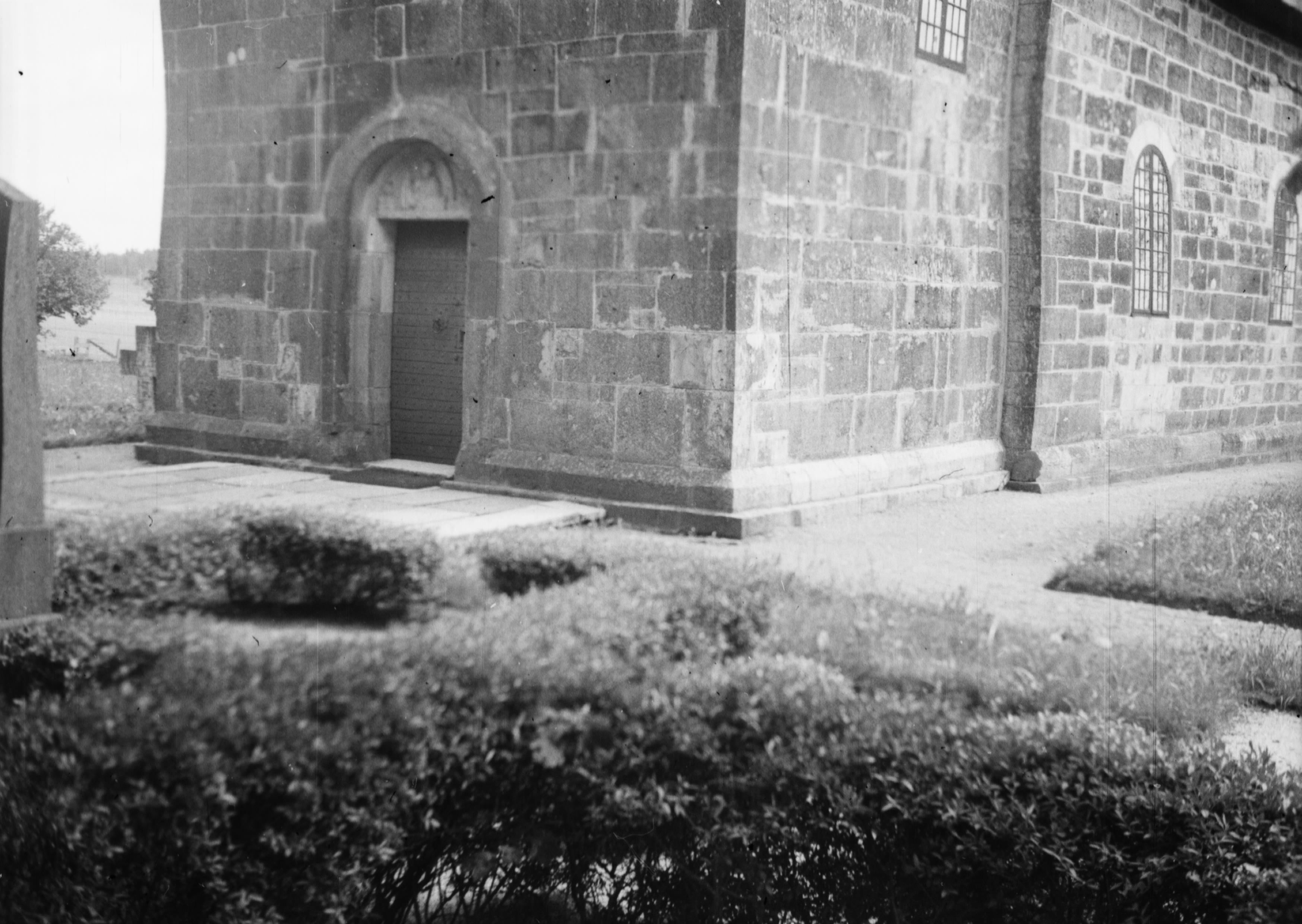 E. Lundberg, Skälvums kyrka
