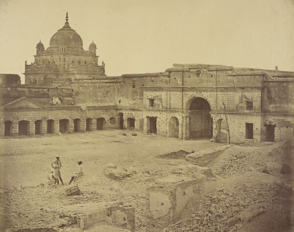 Felice Beato, [The Palace in which General James Neill was Killed in the China Bazaar, Lucknow]