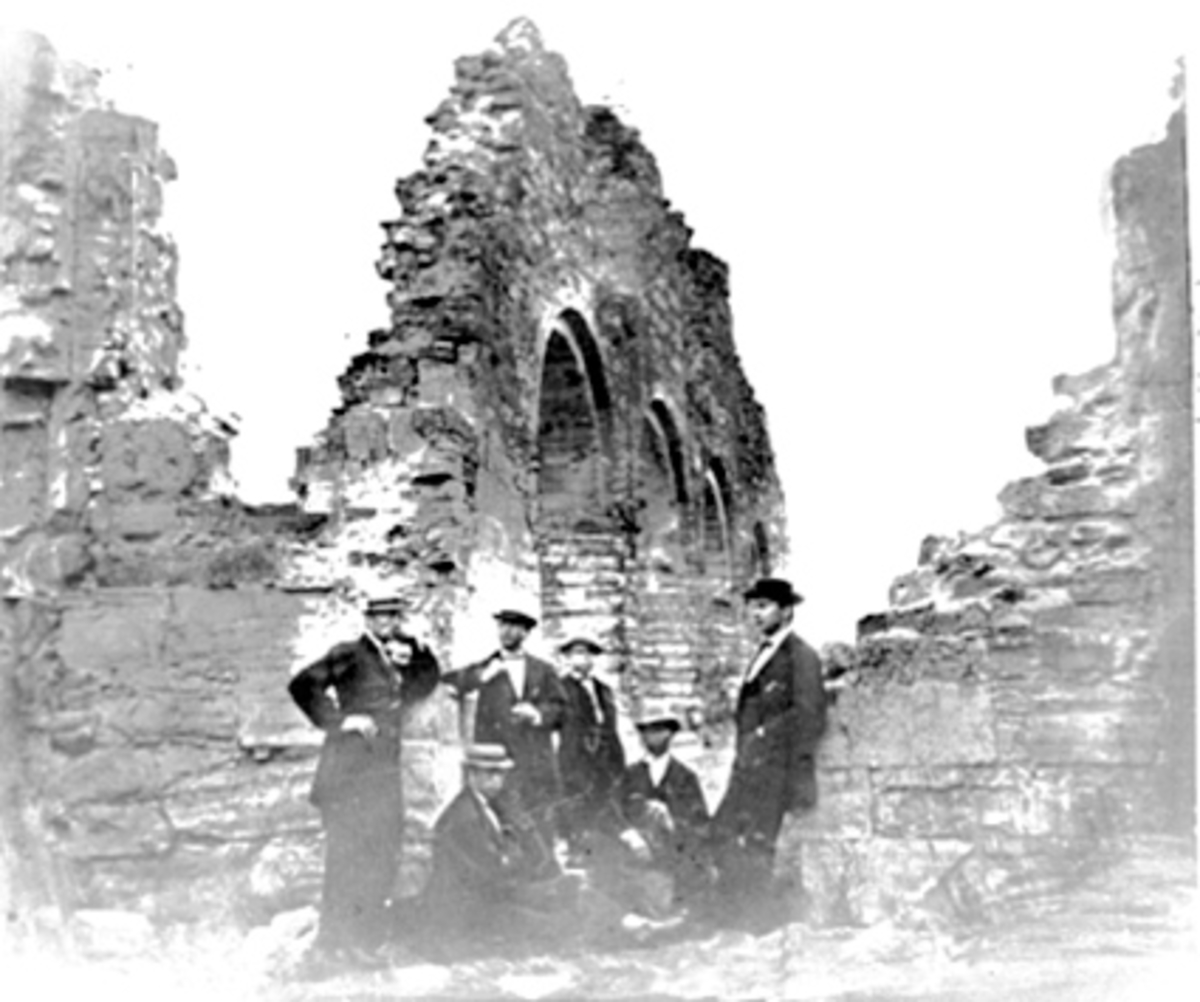 Anno Domkirkeodden, DOMKIRKERUINEN, GRUPPE 6 MENN, HEDMARKSMUSEET OG DOMKIRKEODDEN,