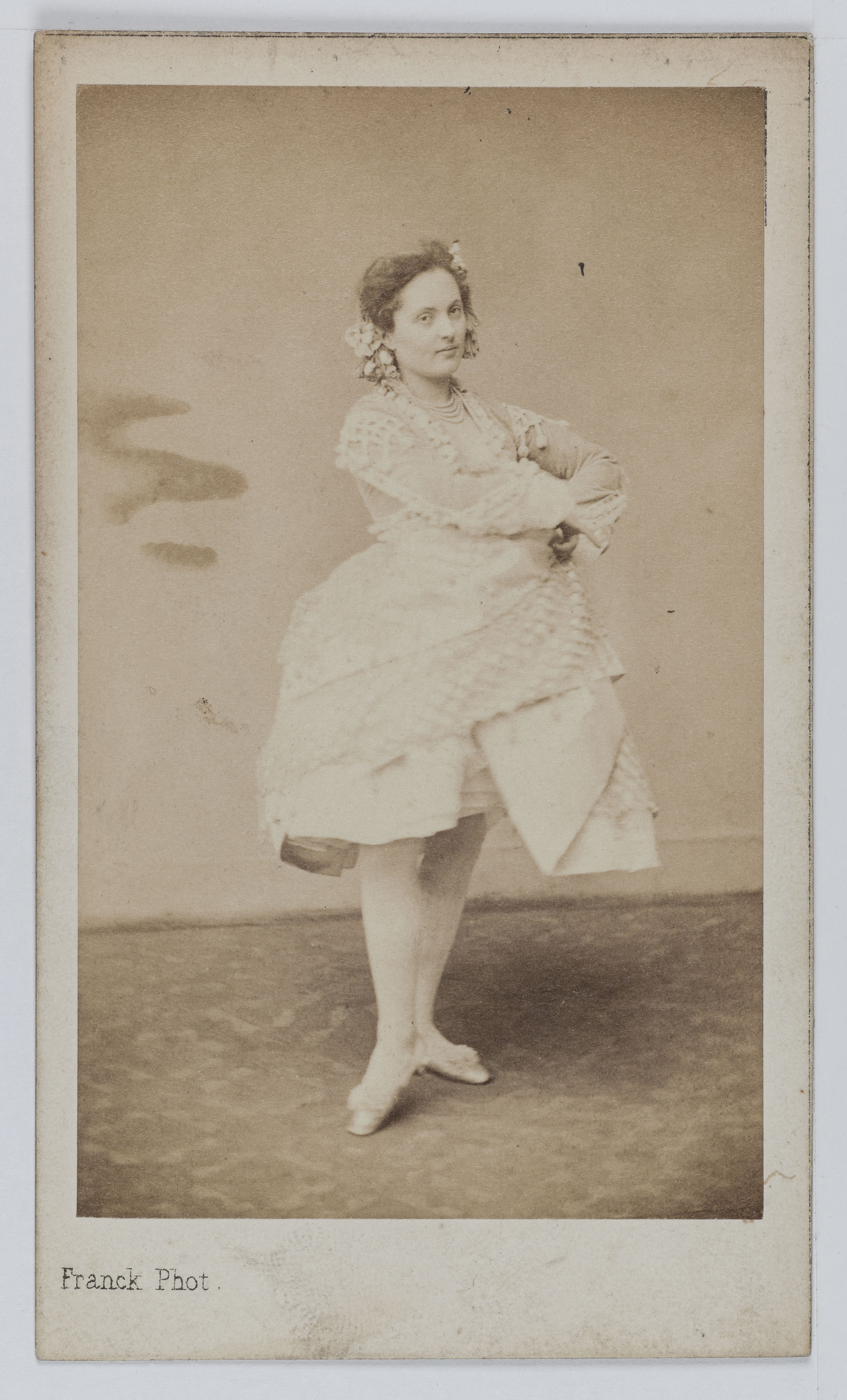 Franck, Portrait d'Emilie Charlotte Cornu, dite Madame Provost, actrice au Théâtre du Palais Royal entre 1859 et 1865.