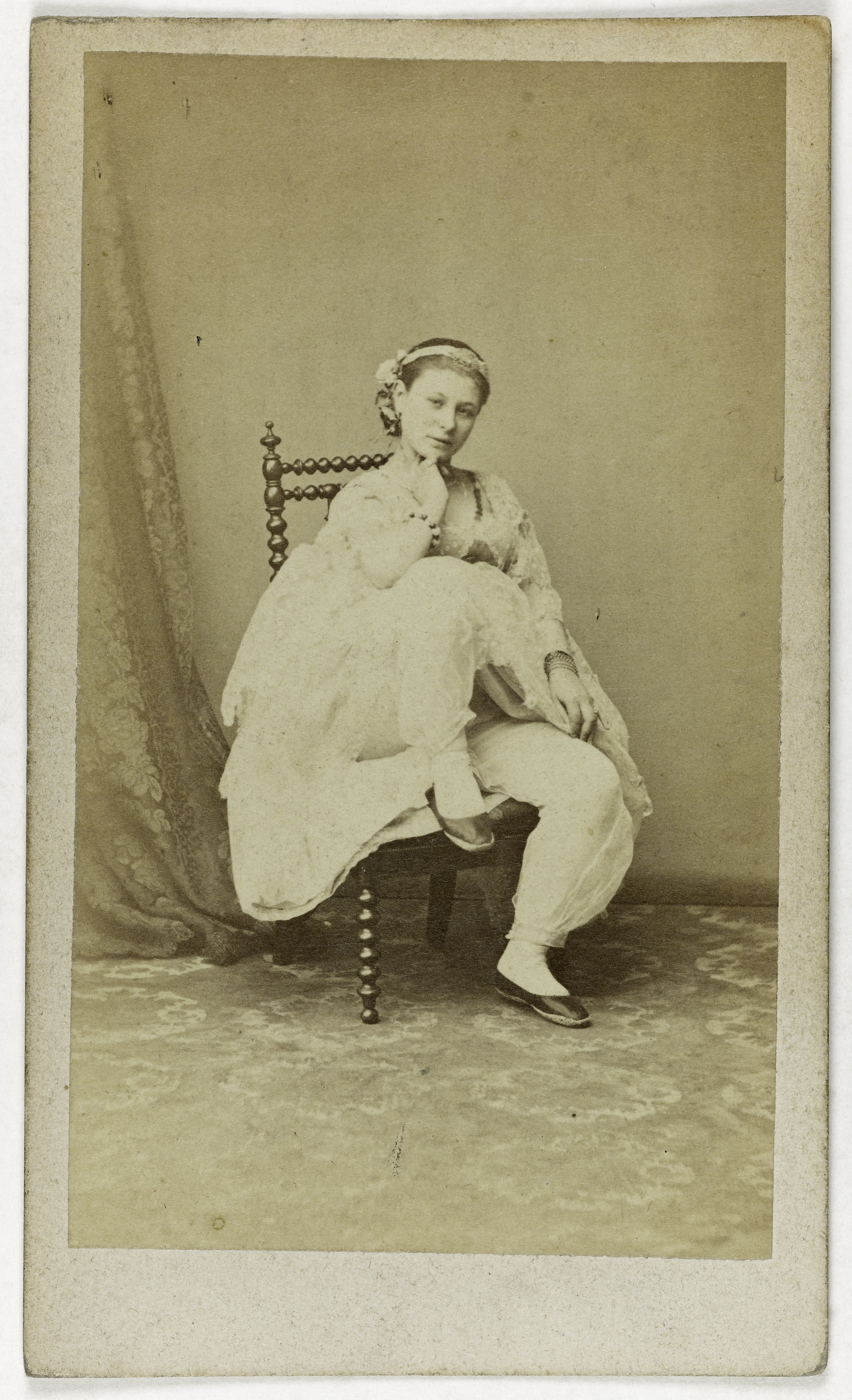 Ulric Grob, Portrait d'Olympe Morin, danseuse à l'Opéra-Comique et au Théâtre des Variétés ?