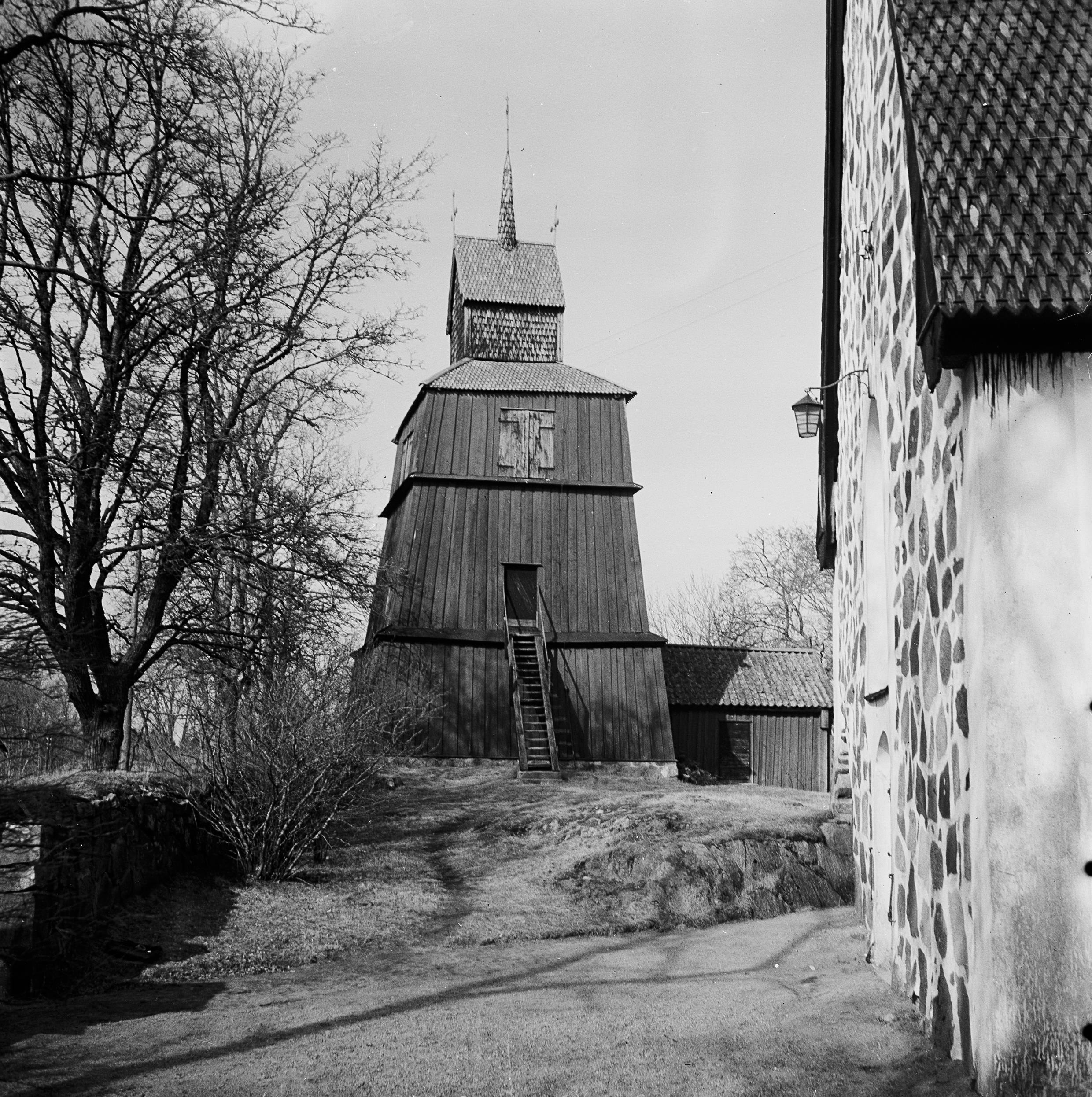Iwar Anderson, Häverö kyrka