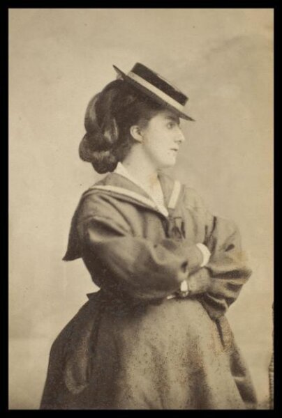 London Stereoscopic and Photographic Company, Guy Little Theatrical Photograph