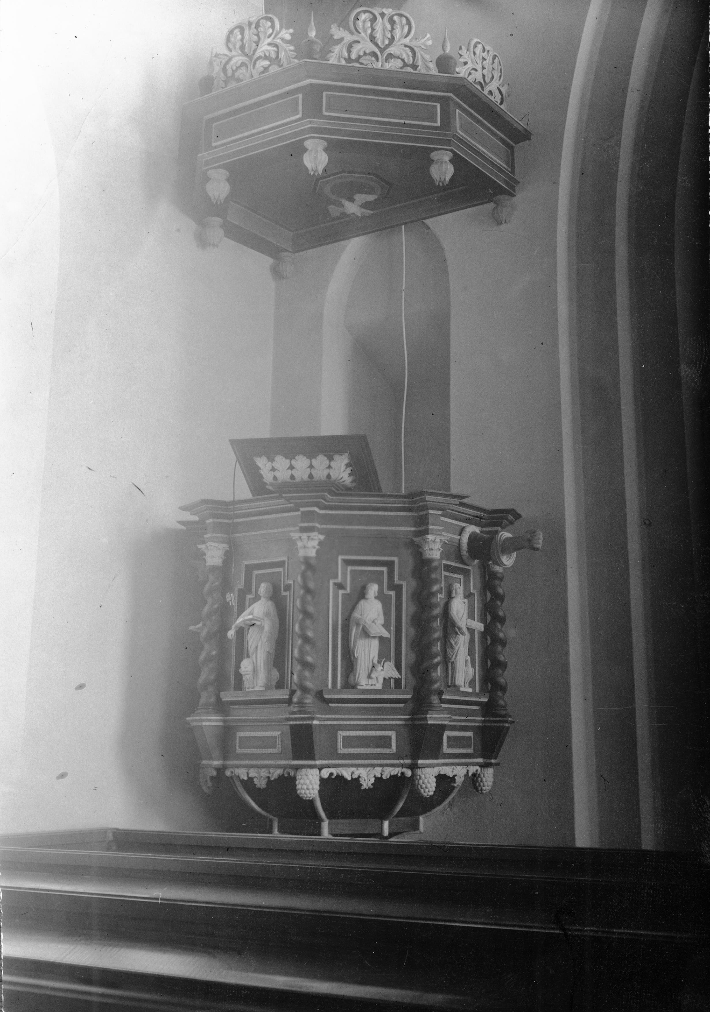 Thorbjörn Engblad, Brunns kyrka