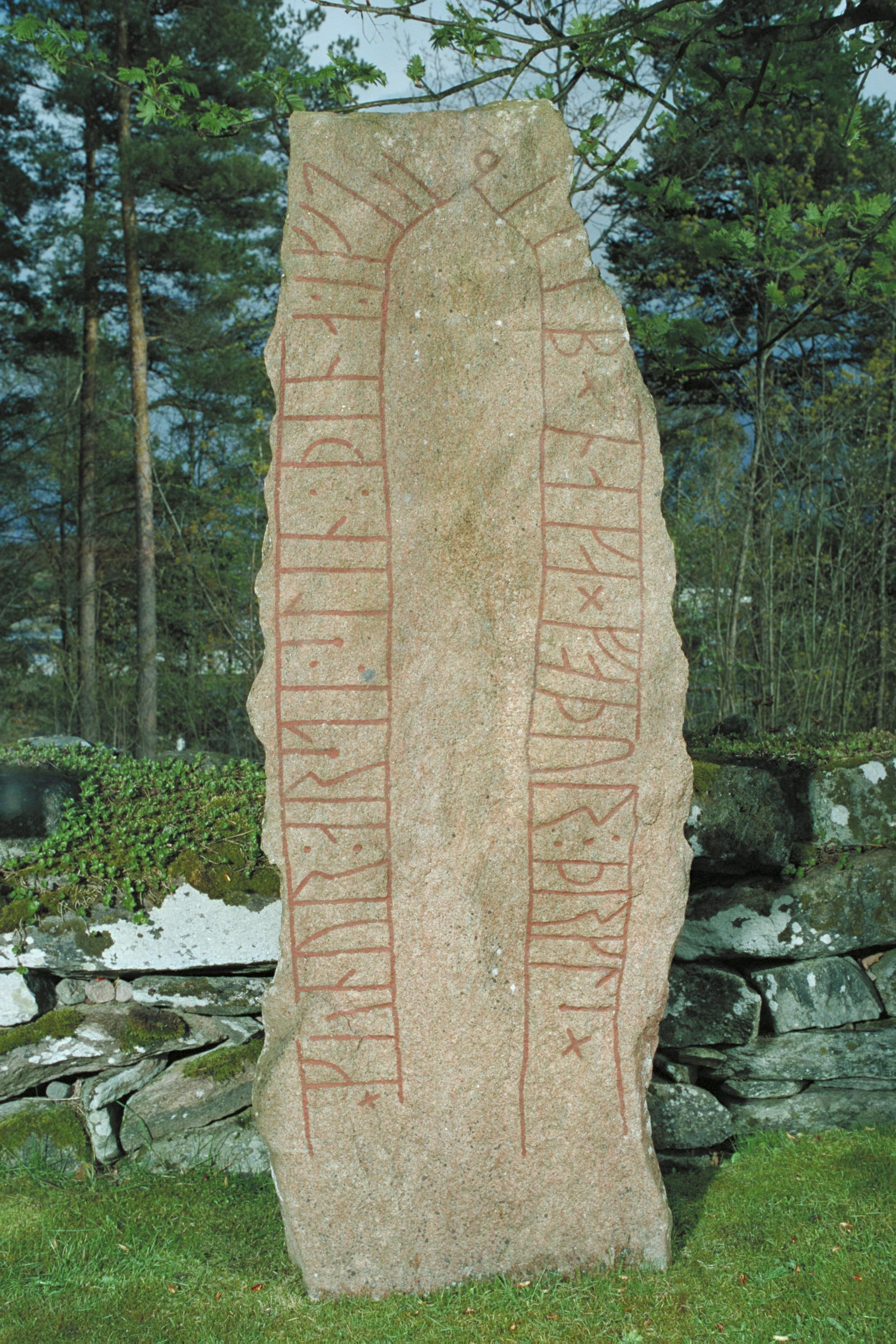 Bengt A Lundberg, Vg9 Leksbergs kyrkogård