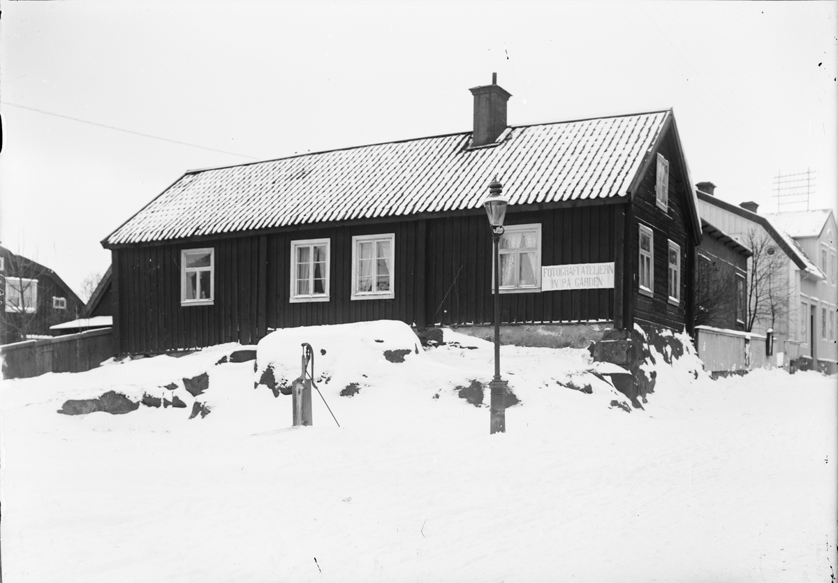 Per Elis Edhlund, Skötsner-Edhlunds bostad och fotoateljé, Östhammar, Uppland 1911